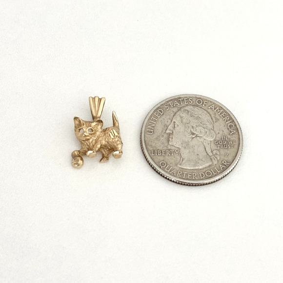 Vintage 14K Yellow Gold Kitty Cat Animal Charm Pendant - Picture 10 of 10
